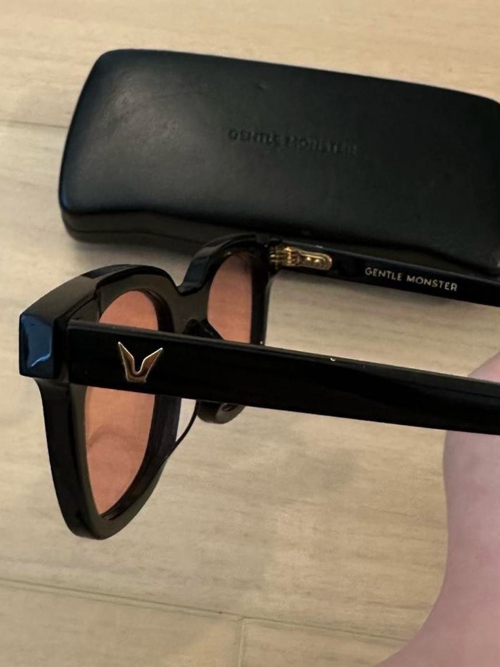 Gentle Monster Black Sunglasses  | Pink Tinted Lenses - Picture 2 of 4
